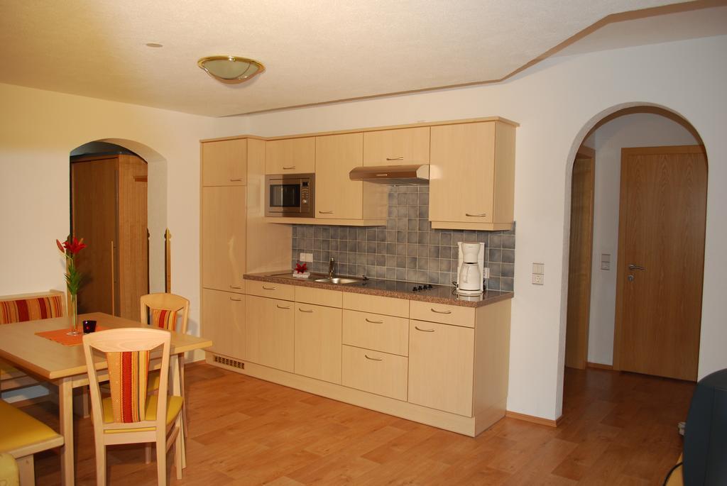 Chasa Monthani Ischgl Habitación foto